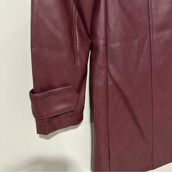 Bagatelle Burgundy Trench Coat Faux Leather Open Front 90s Minimalist Chic NWT - Picture 6 of 8
